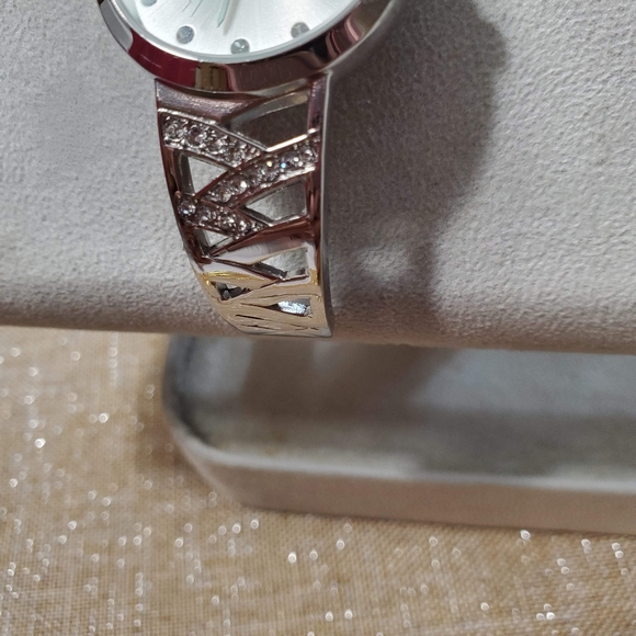 Kim Rogers Cuff Style Watch - Picture 7 of 8